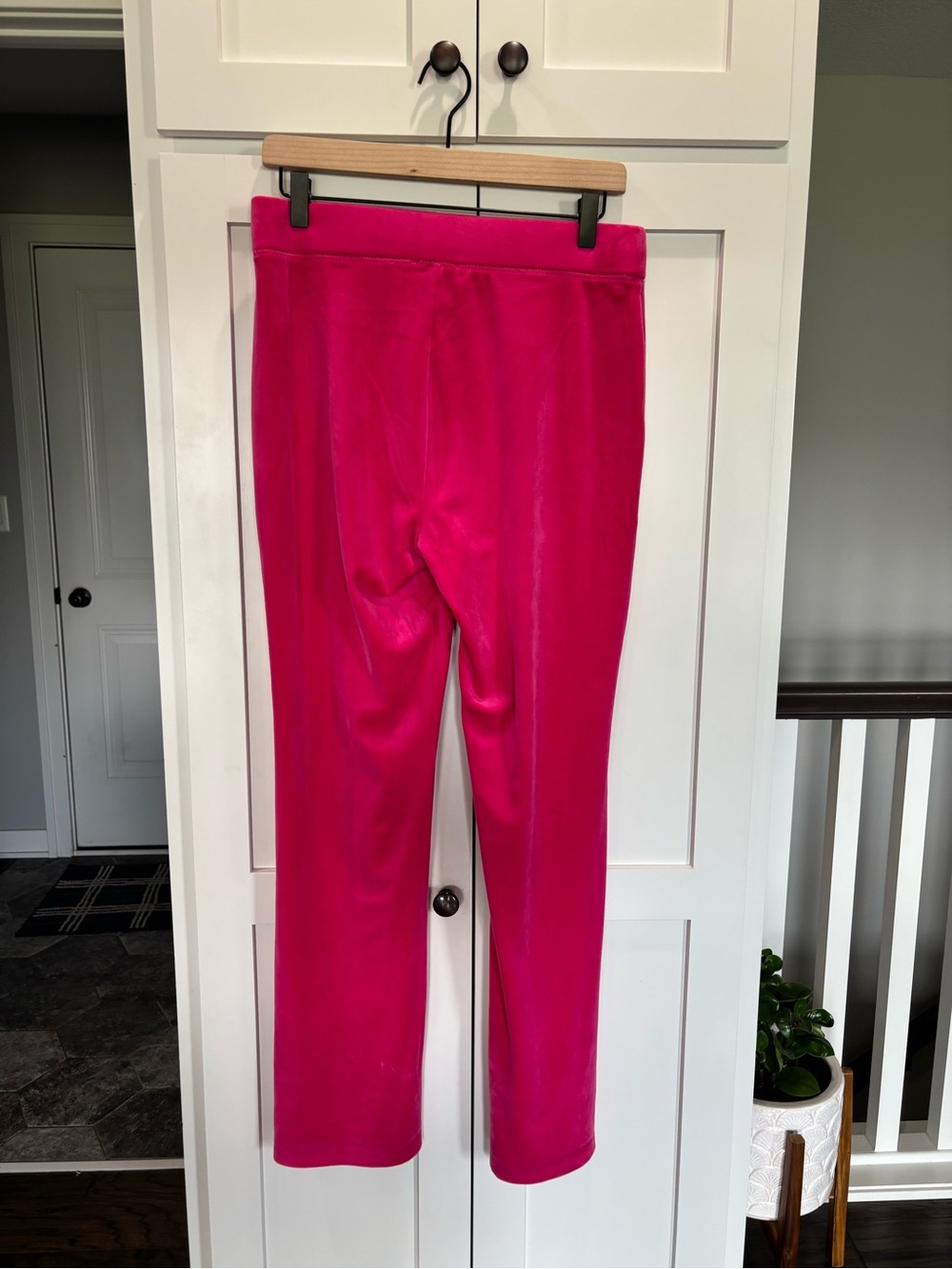 ⛱️Juicy Couture Y2K Neon Pink Velour Zip Hoodie & Pants Set - Picture 6 of 13